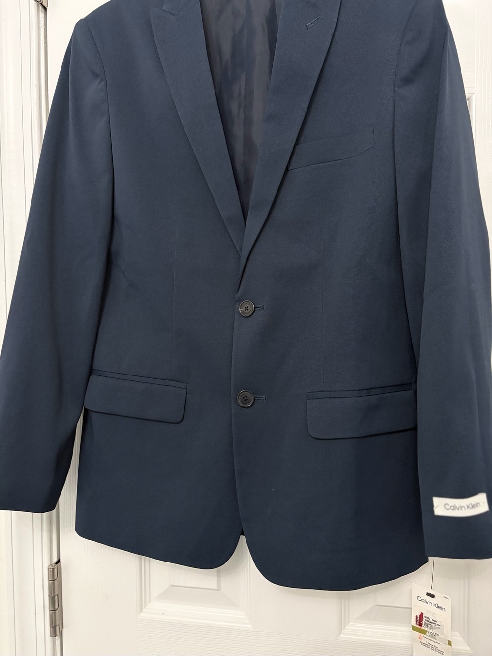 Calvin Klein kid’s Dark Navy Two-Button Suit Jacket size 14
